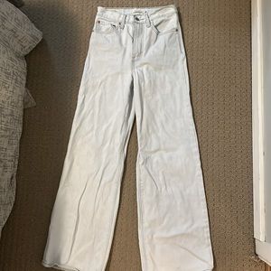 Levi’s rib cage wideleg sz 27 light wash full length 32 inch inseam